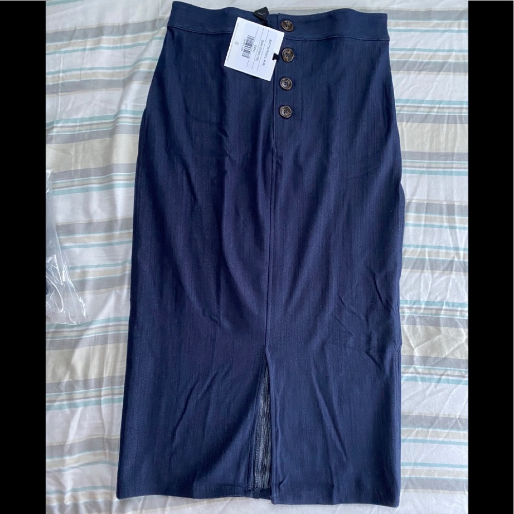 LAST! Size M - Button pencil skirt